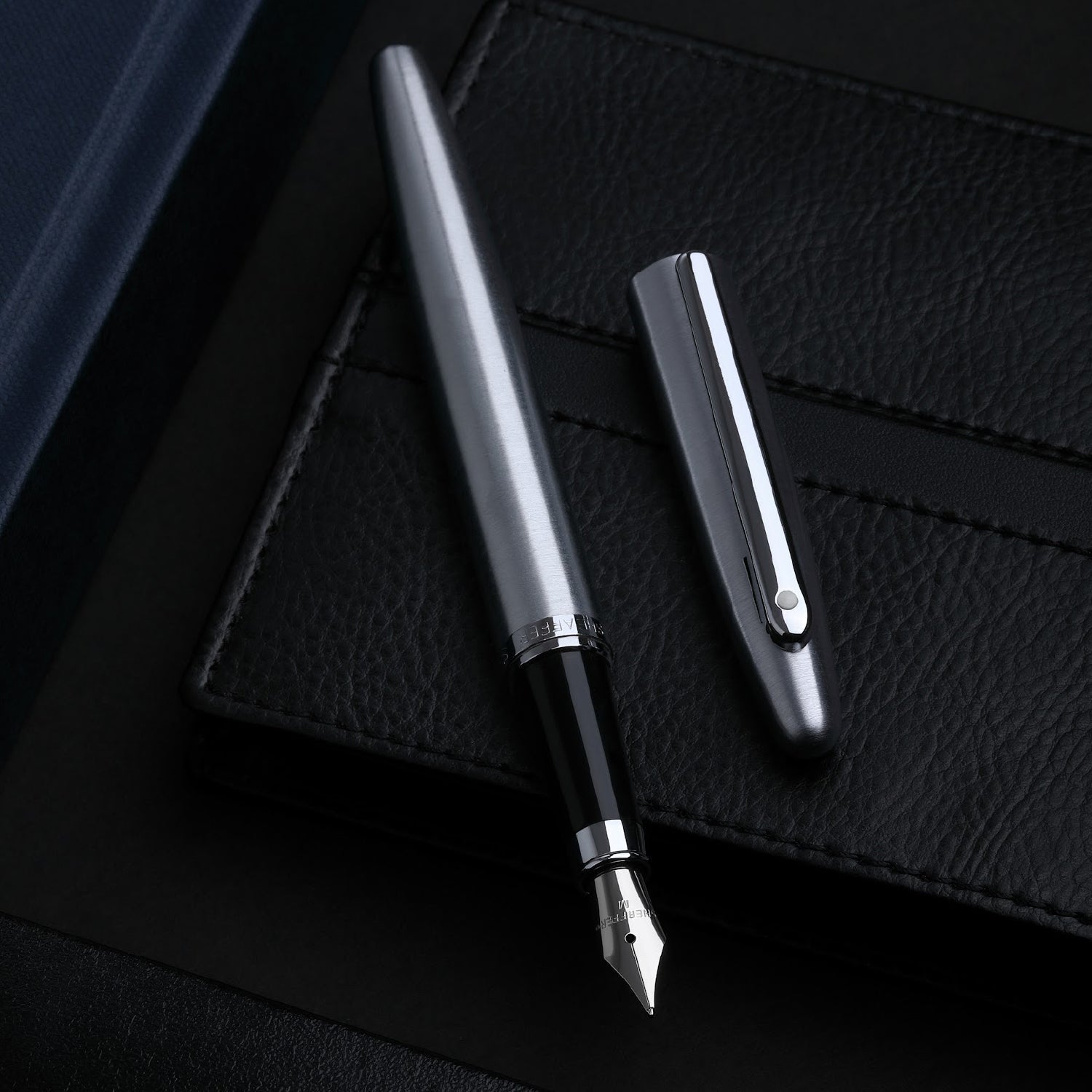 Sheaffer VFM 9426 Brushed Chrome Fountain Pen With Chrome Trim - Medium