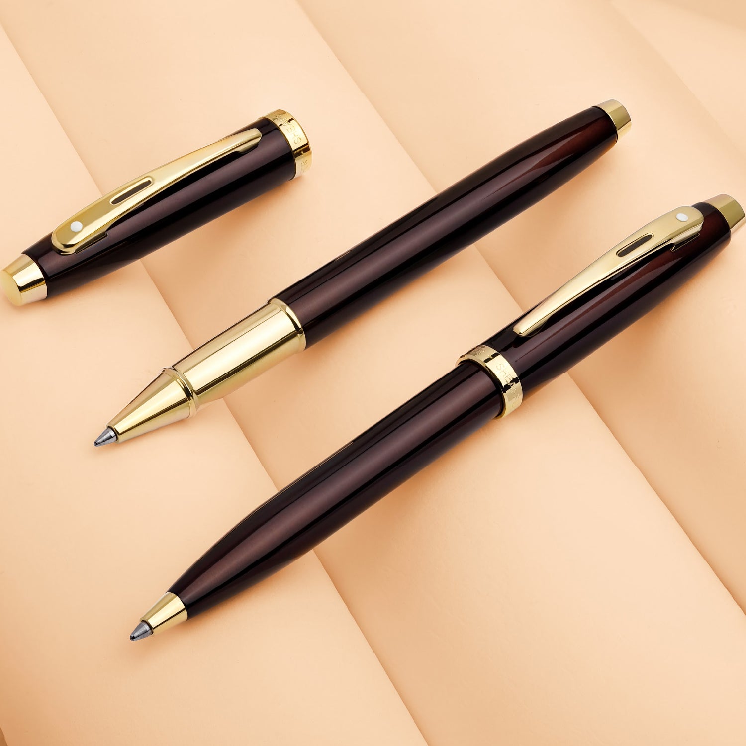 Sheaffer 100 9370 Glossy Coffee Brown Ballpoint Pen With PVD Gold-Tone Trim
