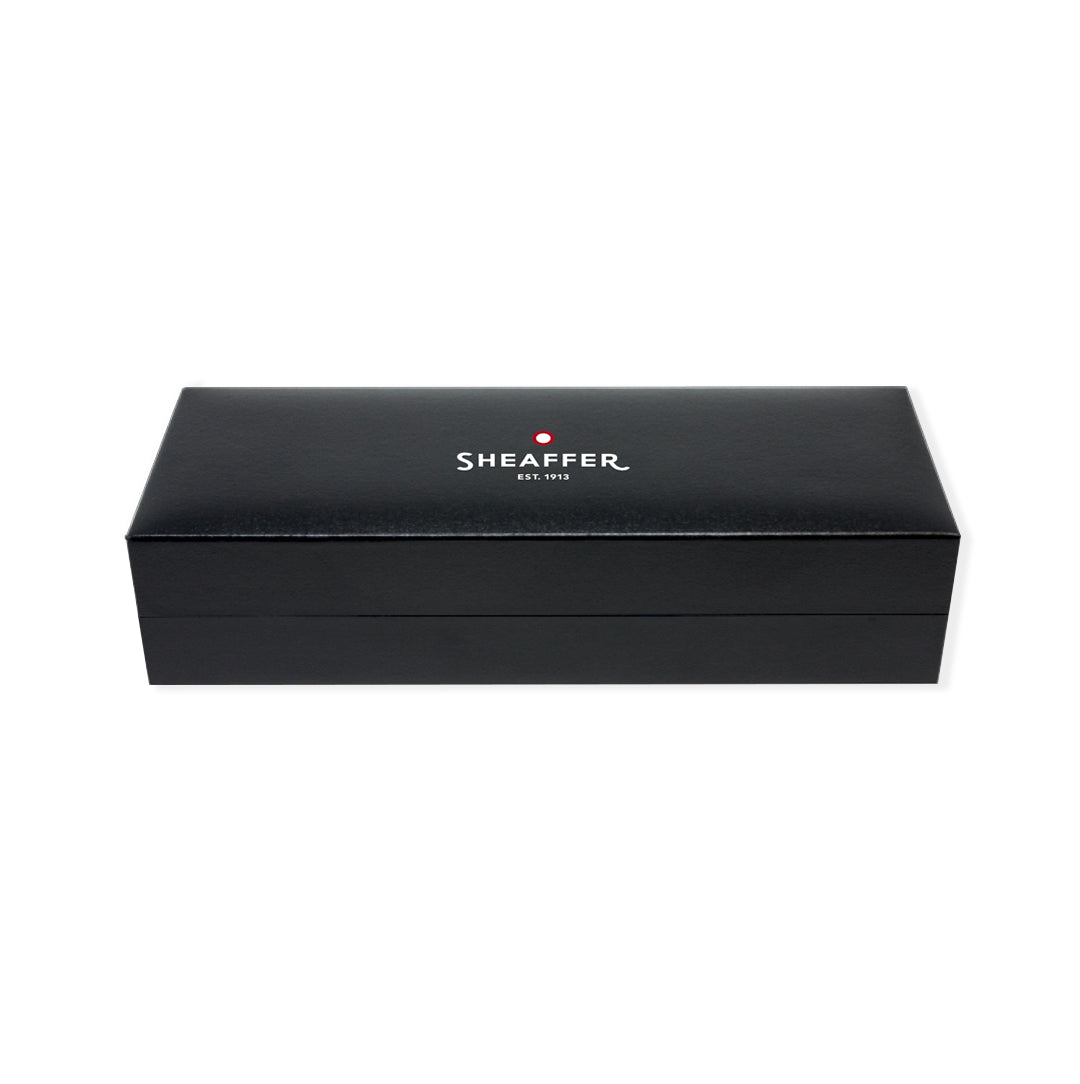 Sheaffer® 100 White Lacquer Fountain Pen